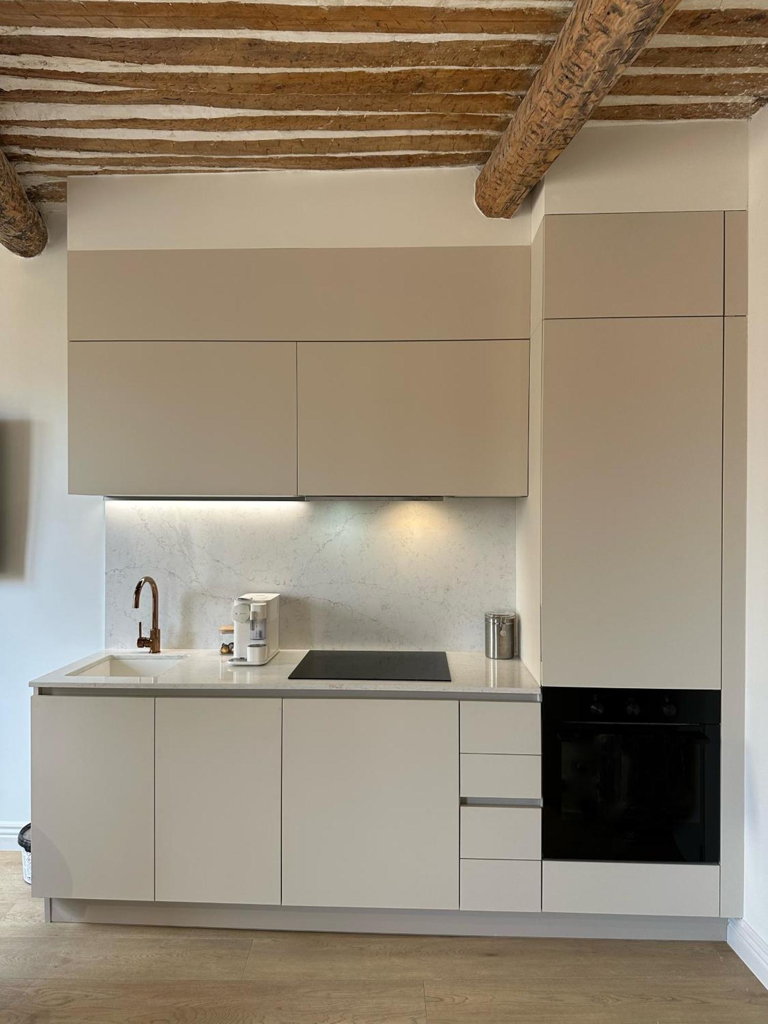 אנטיב New Charming Apartment Old Town מראה חיצוני תמונה